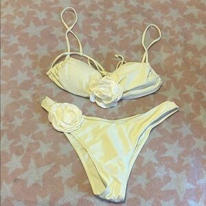 Women's Cream Floral Accent Bikini Set - Brand Unspecified